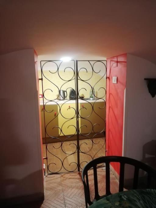 Capa E Coda Appartamento In Centro Storico Napoli Exterior foto